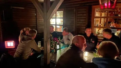 Hütte 4.jpeg Hütte 4.jpeg